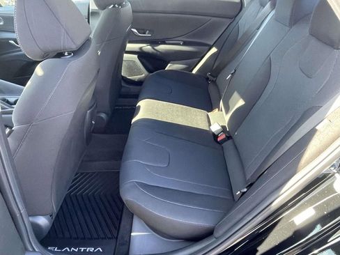New 2026 Hyundai Elantra SE image 10