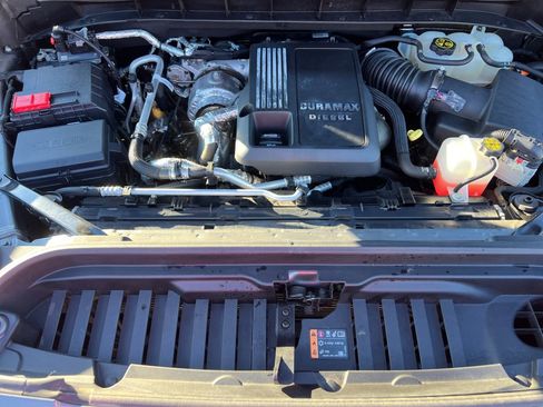 Used 2021 GMC Sierra 1500 AT4 image 16