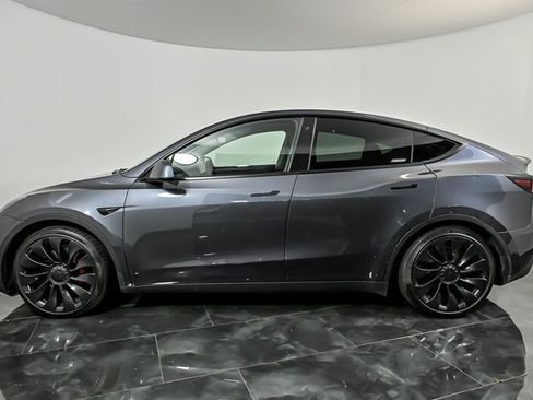 Used 2022 Tesla Model Y Performance AWD/4WD image 6