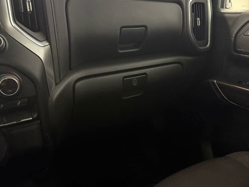 Used 2022 Chevrolet Silverado 1500 LT image 21