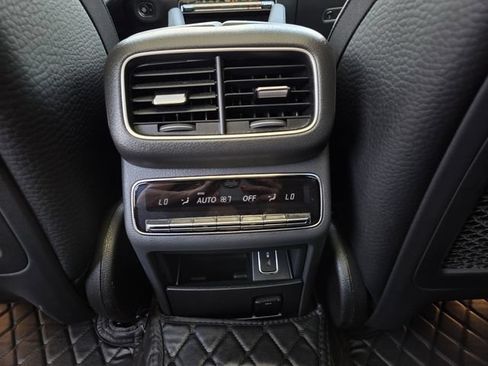 Used 2020 Mercedes-Benz GLE 450 4MATIC image 25