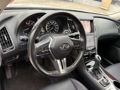 Used 2019 INFINITI Q50 Luxe w/ Essential Package (3.0T Luxe) image 14