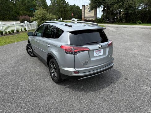 Used 2017 Toyota RAV4 XLE w/ Plus Extra Value Package AWD/4WD image 4