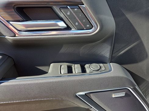 New 2026 GMC Sierra 1500 SLT image 11