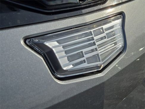New 2026 Cadillac Optiq Luxury 1 image 9