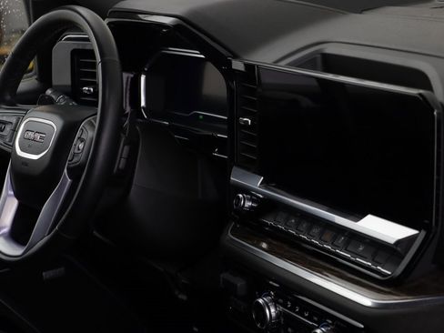 Certified 2022 GMC Sierra 1500 Elevation w/ Preferred Package image 24