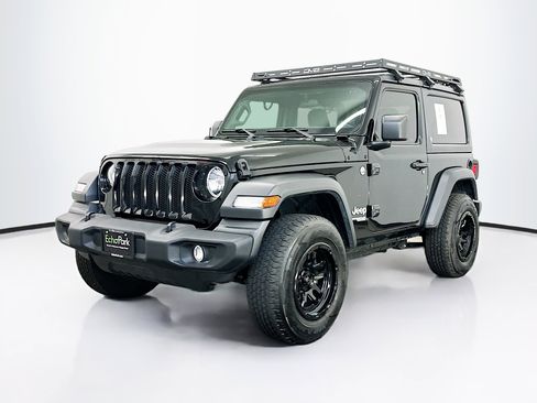 Used 2021 Jeep Wrangler Sport S image 3