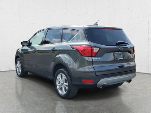 Used 2019 Ford Escape SE AWD/4WD image 5