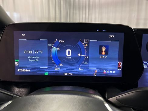 Used 2024 Chevrolet Equinox EV LT FWD image 15