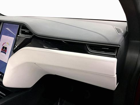 Used 2020 Tesla Model X Long Range AWD/4WD image 18