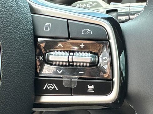 Certified 2025 Kia Sorento S w/ Panoramic Sunroof Package FWD image 26