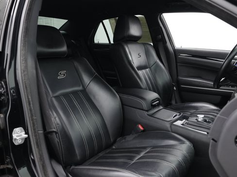 Used 2021 Chrysler 300 S RWD image 42