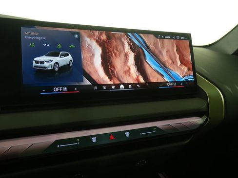 Certified 2025 BMW X3 xDrive30i w/ Premium Package image 21