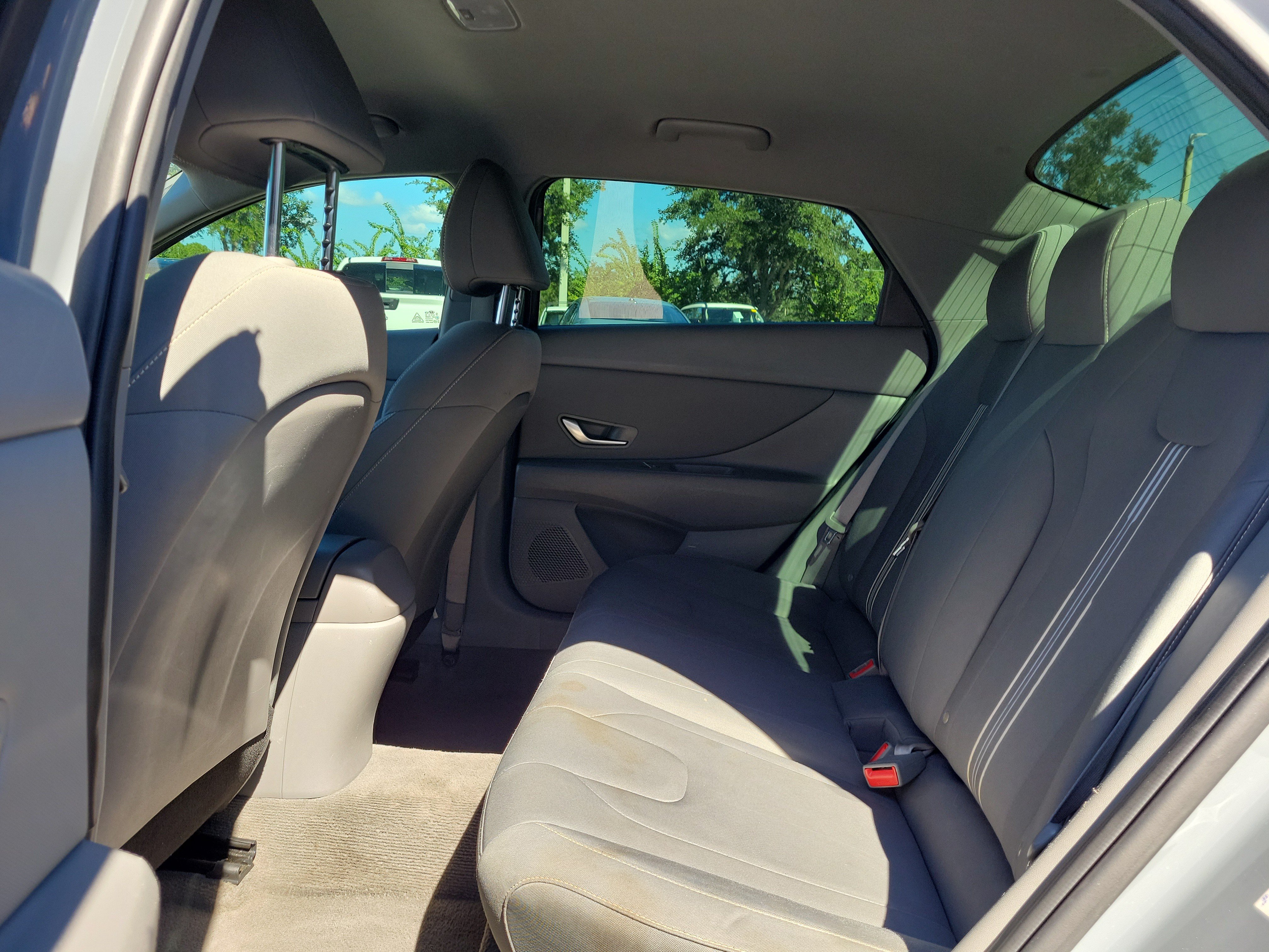 Used 2021 Hyundai Elantra SEL w/ Convenience Package FWD image 18