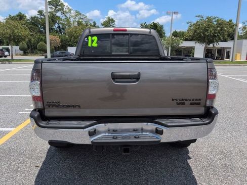 Used 2012 Toyota Tacoma PreRunner w/ SR5 Pkg RWD image 5