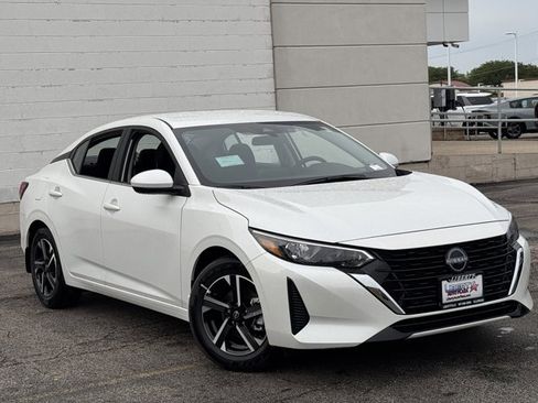 New 2025 Nissan Sentra SV w/ Trunk Package image 2