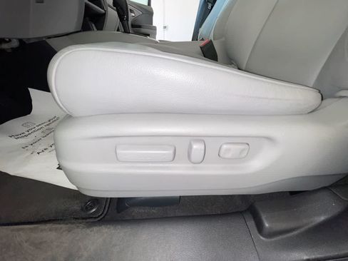 Used 2017 Honda Pilot EX-L image 12