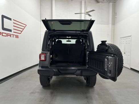 Used 2021 Jeep Wrangler Sport AWD/4WD image 15
