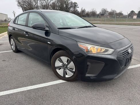 Used 2018 Hyundai Ioniq Blue image 2