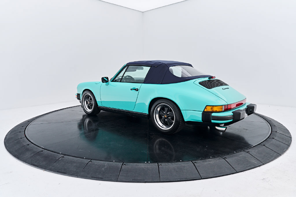 Used 1988 Porsche 911 Carrera RWD image 7