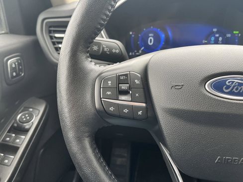Certified 2020 Ford Escape Titanium w/ Titanium Premium Package 2.0 AWD/4WD image 19