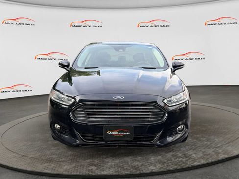 Used 2016 Ford Fusion Titanium FWD image 3