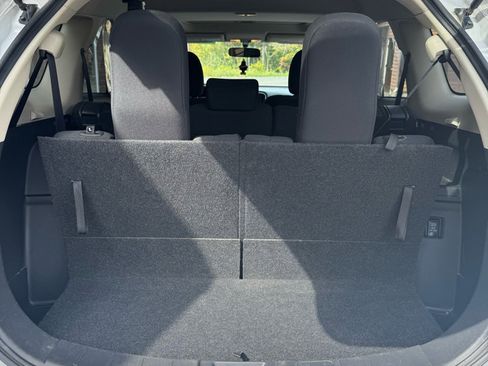 Used 2018 Mitsubishi Outlander ES image 18