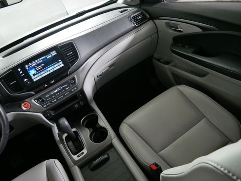 Used 2019 Honda Pilot EX-L image 11