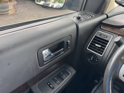 Used 2013 Ford Flex Limited FWD image 49