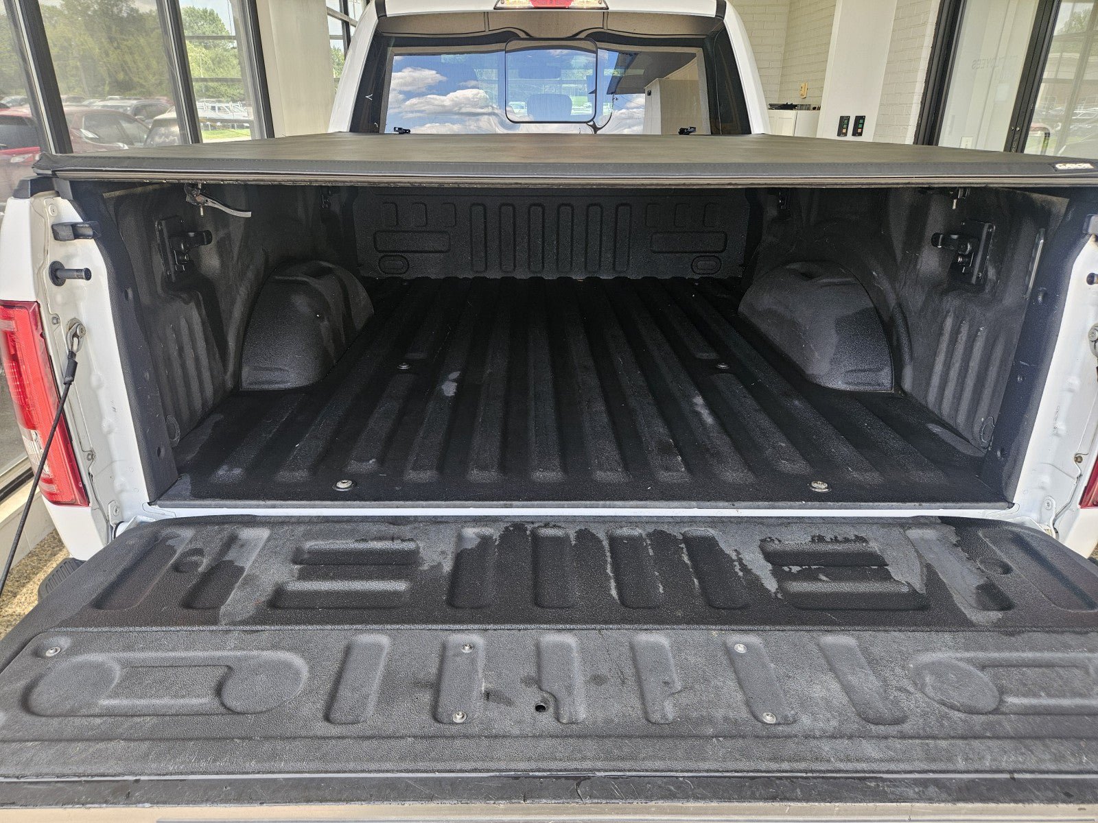Used 2016 Ford F150 XLT w/ Equipment Group 302A Luxury AWD/4WD image 10