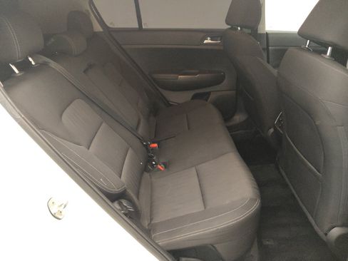 Used 2022 Kia Sportage LX FWD image 19