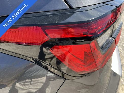 Used 2025 Subaru Impreza 2.0i image 10