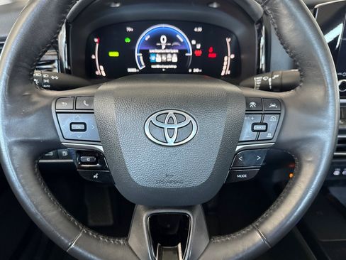 Used 2025 Toyota Camry LE w/ Convenience Package AWD/4WD image 11