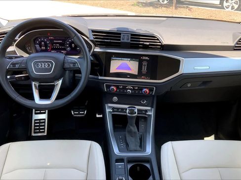 Used 2020 Audi Q3 2.0T Premium w/ Convenience Package image 14