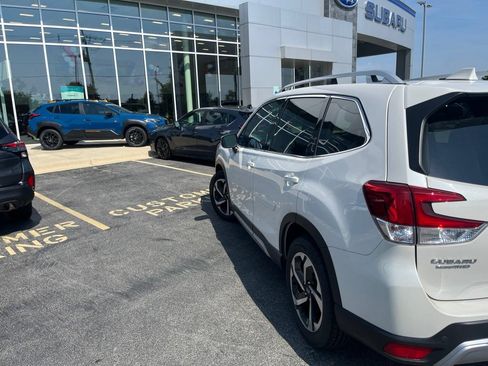 Certified 2022 Subaru Forester Touring AWD/4WD image 7