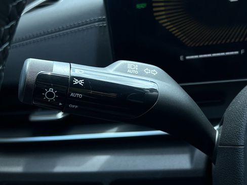 New 2026 Kia Carnival EX FWD image 28