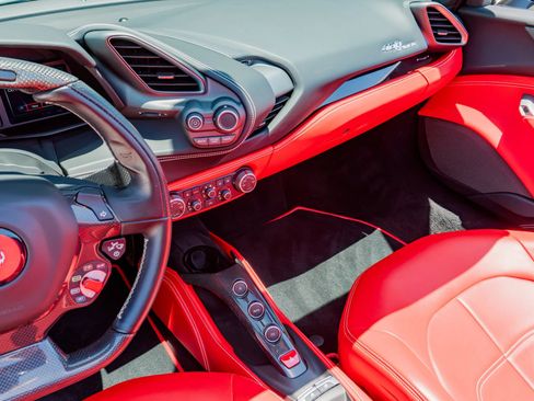 Used 2018 Ferrari 488 Spider RWD image 16