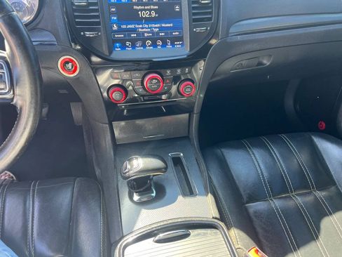 Used 2014 Chrysler 300 S AWD/4WD image 13