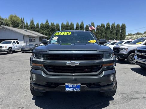 Used 2018 Chevrolet Silverado 1500 LT w/ Texas Edition AWD/4WD image 2