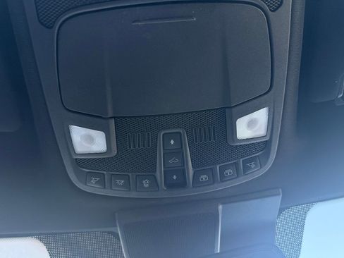 Used 2020 Ford F150 Lariat w/ Equipment Group 502A Luxury AWD/4WD image 38