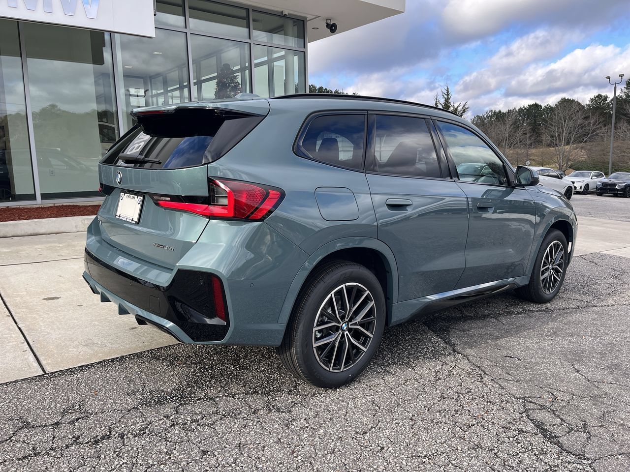 Used 2026 BMW X1 xDrive28i w/ M Sport Package AWD/4WD image 8