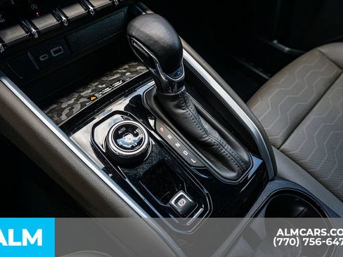Used 2023 Chevrolet Colorado ZR2 w/ ZR2 Convenience Package III AWD/4WD image 42