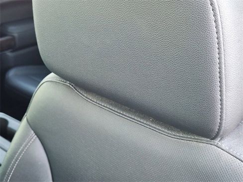 Used 2021 GMC Sierra 1500 SLT image 16