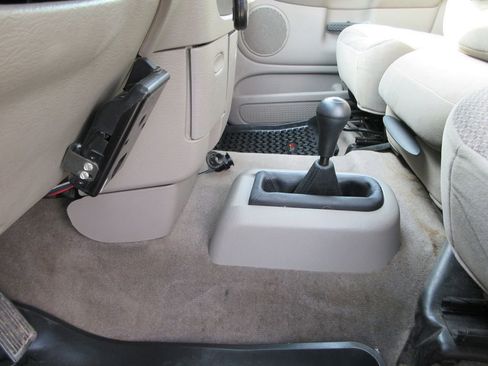 Used 2005 Dodge Ram 2500 Truck SLT w/ Quad Cab Big Horn Value Group image 27