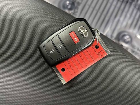 New 2025 Toyota Tacoma SR5 image 31