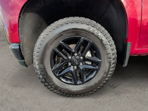 Used 2019 Chevrolet Silverado 1500 LT Trail Boss image 14