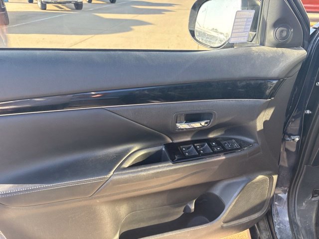 Used 2019 Mitsubishi Outlander ES AWD/4WD image 12