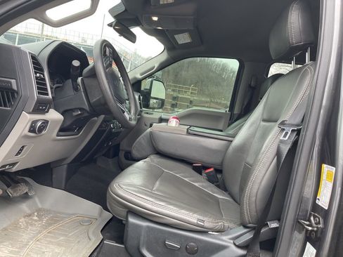 Used 2020 Ford F250 XLT w/ XLT Premium Package image 7