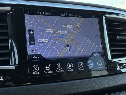 Certified 2017 Chrysler Pacifica Touring-L image 26