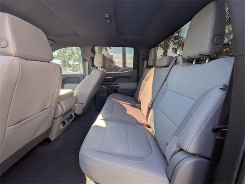 Used 2021 GMC Sierra 1500 SLE image 12